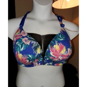 NWT 42dd Boost Plunge bra, front hook.